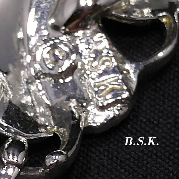 Vintage 1950s Signed Heart Leaves Choker Necklace, Rhodium Plated - Picture 7 of 10